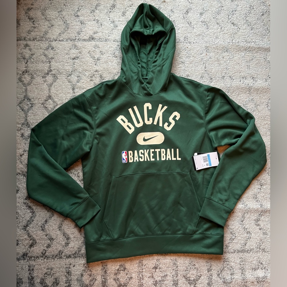 Milwaukee Bucks Nike Spotlight On Court Performance Practice Pullover Hoodie [M]